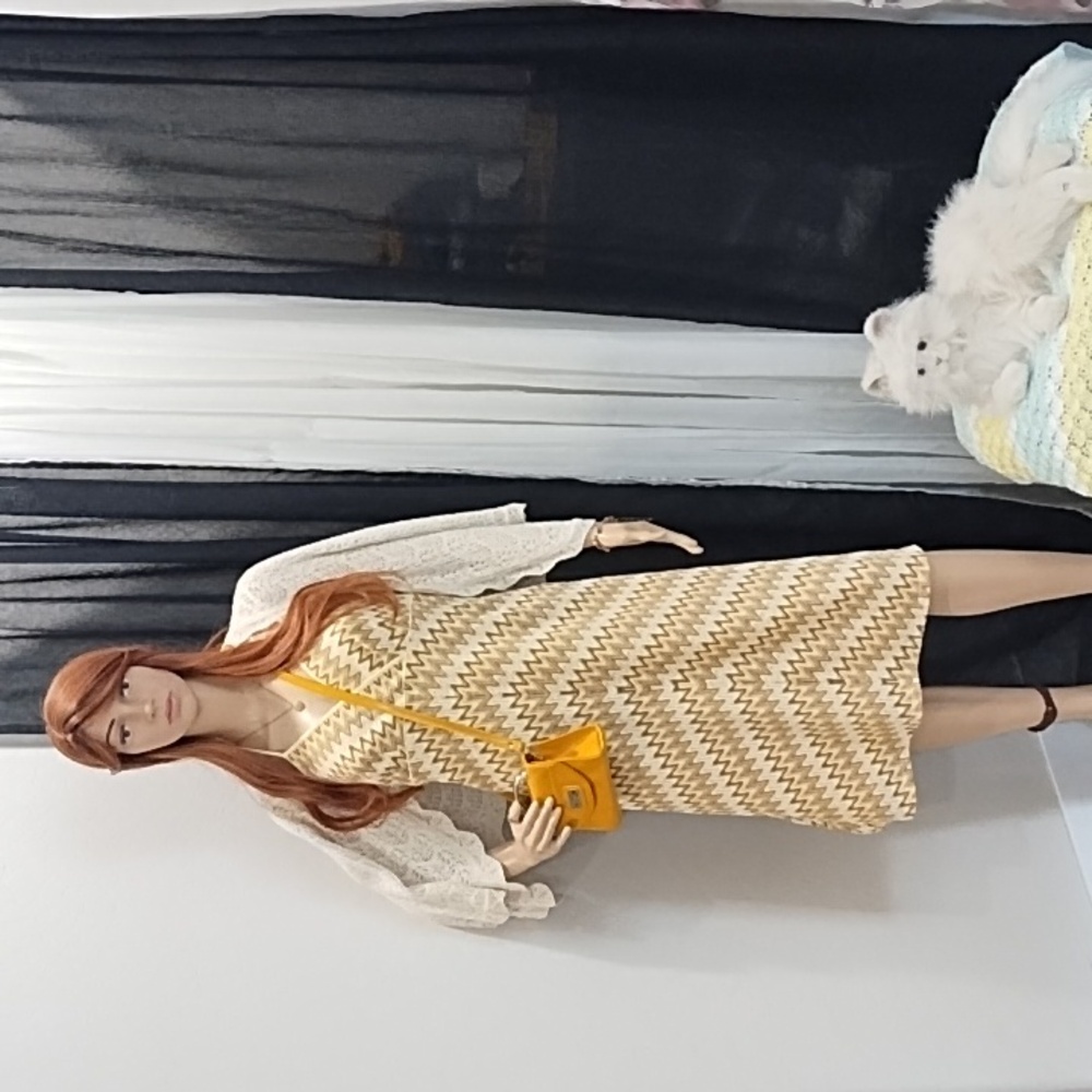 Loft by Ann Taylor Beige Striped Knit Dress size 8